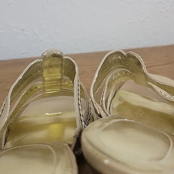 #9 Tan Slide-On Sandals with Block Heel & Gold Accents 10 - Picture 11 of 14